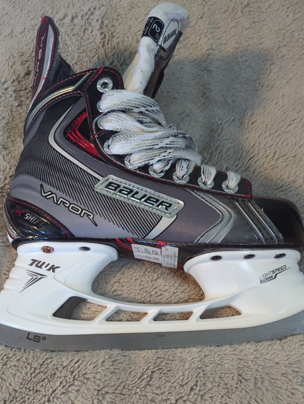 Bauer Vapor Black, Gray & Red Ice Skate